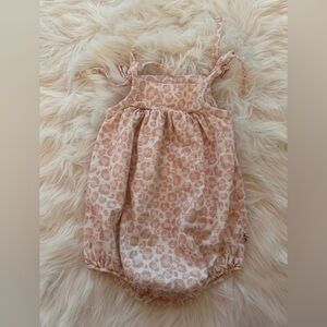 EUC Birdie Bean Ivy Tigers Convertible Romper 2T